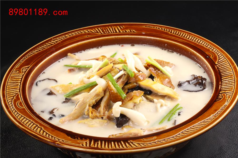 咸鸡珍菌烩豆腐